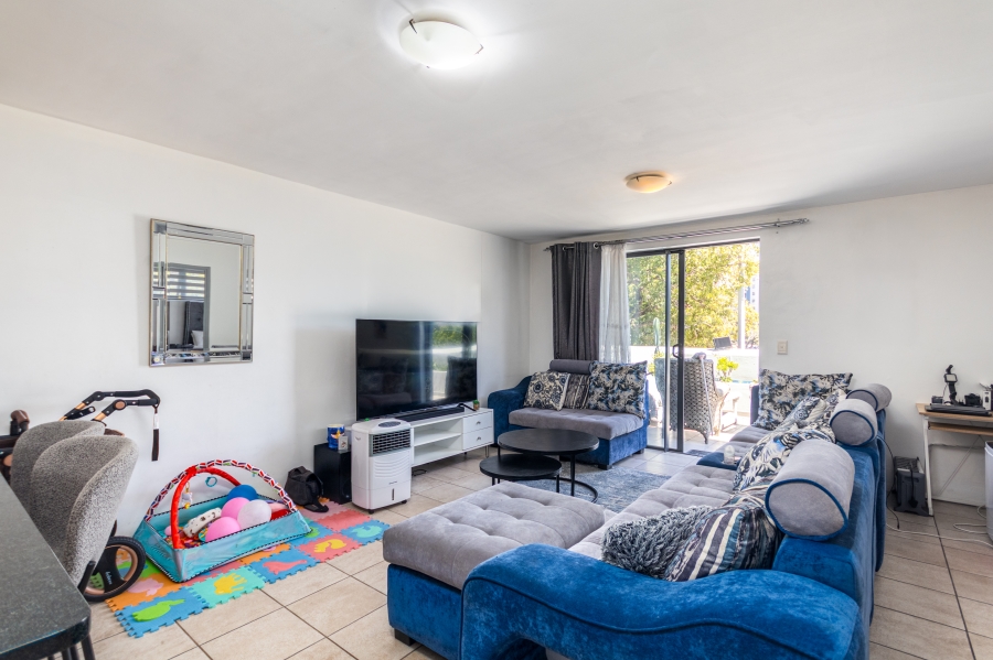 2 Bedroom Property for Sale in Zonnebloem Western Cape